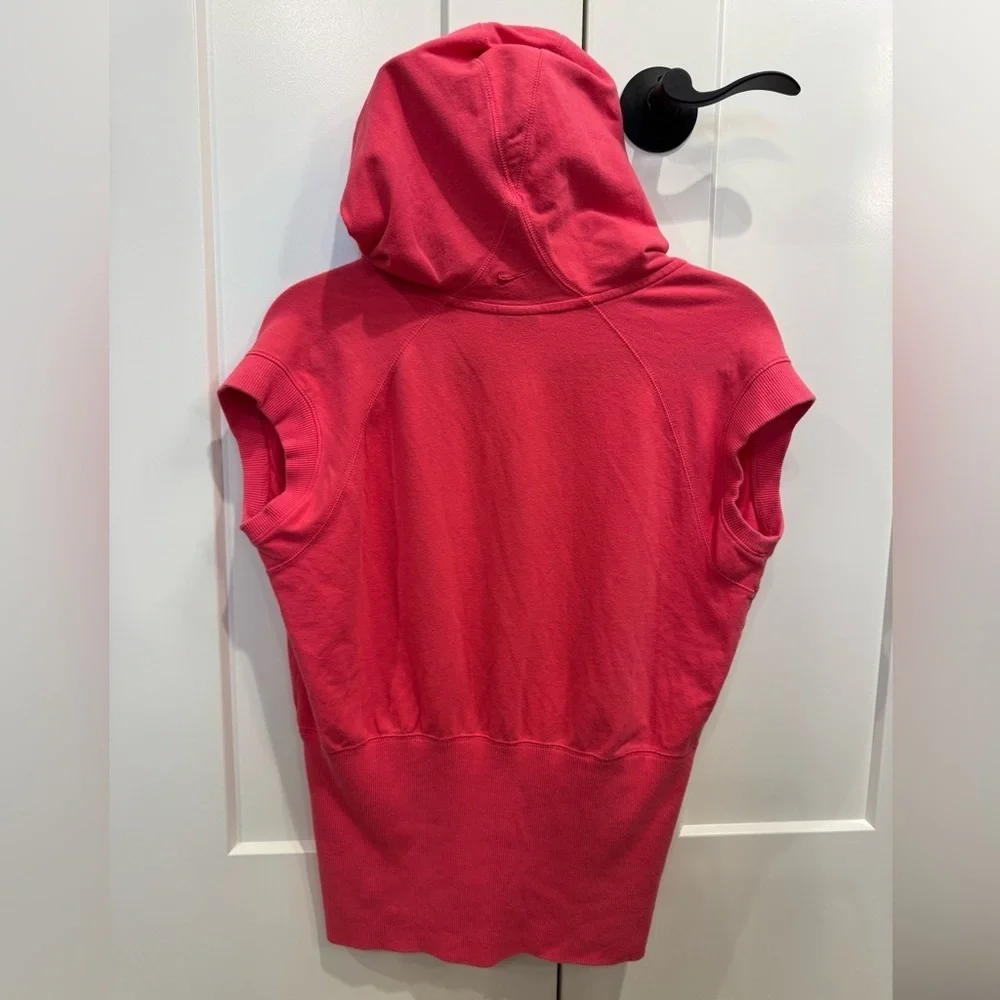 Nike Coral Sleeveless Top